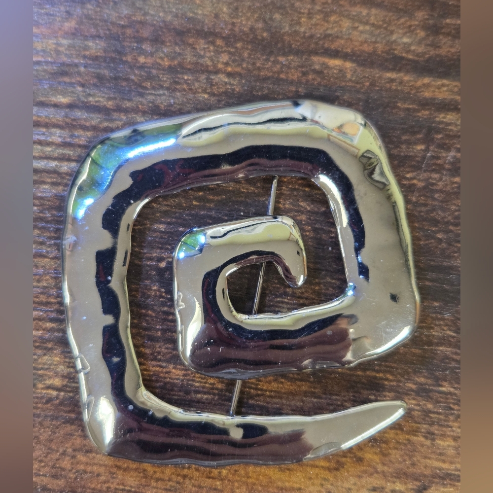 JJ Jonette 1986 Geometric Swirl Brooch